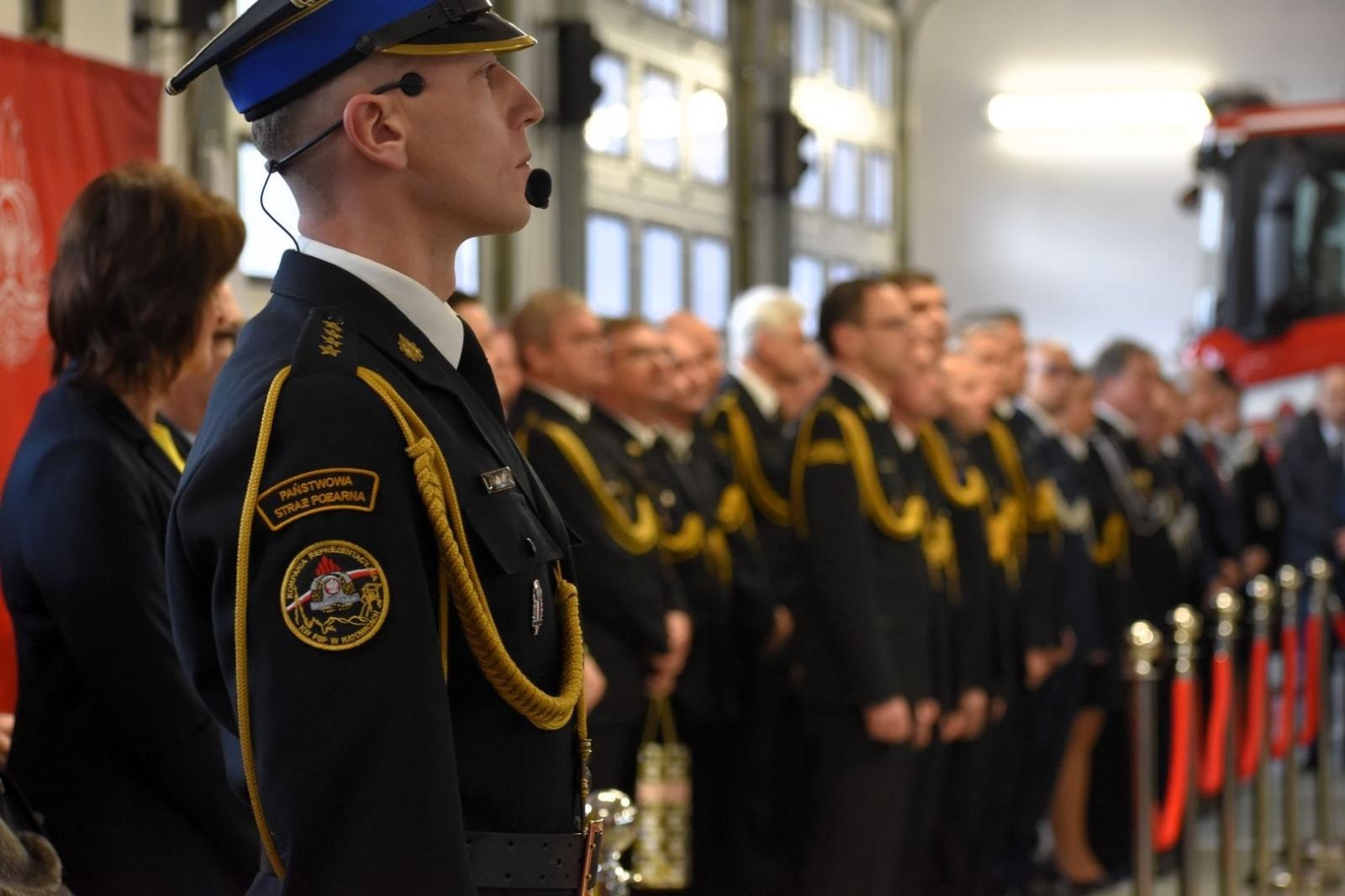 Zdjęcie w galerii na portalu naszwodzislaw.com: Zmiana warty w strażackiej komendzie w Wodzisławiu Śląskim wiadomości z regionu