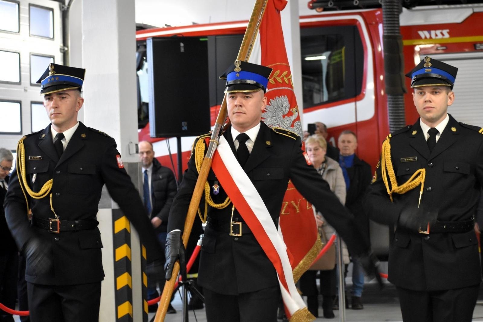Zdjęcie w galerii na portalu naszwodzislaw.com: Zmiana warty w strażackiej komendzie w Wodzisławiu Śląskim wiadomości z regionu
