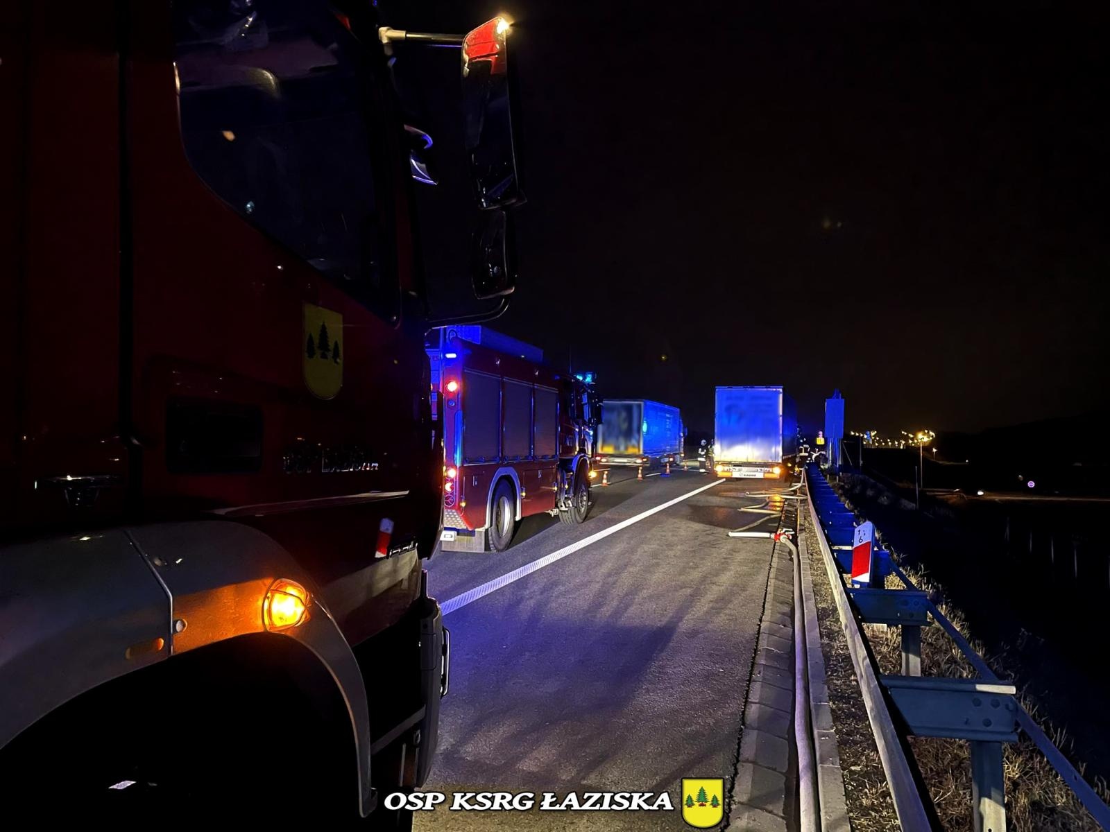 Zdjęcie w galerii na portalu naszwodzislaw.com: Niebezpieczne zdarzenie na autostradzie A1. Istniało zagrożenie wybuchem wiadomości z regionu