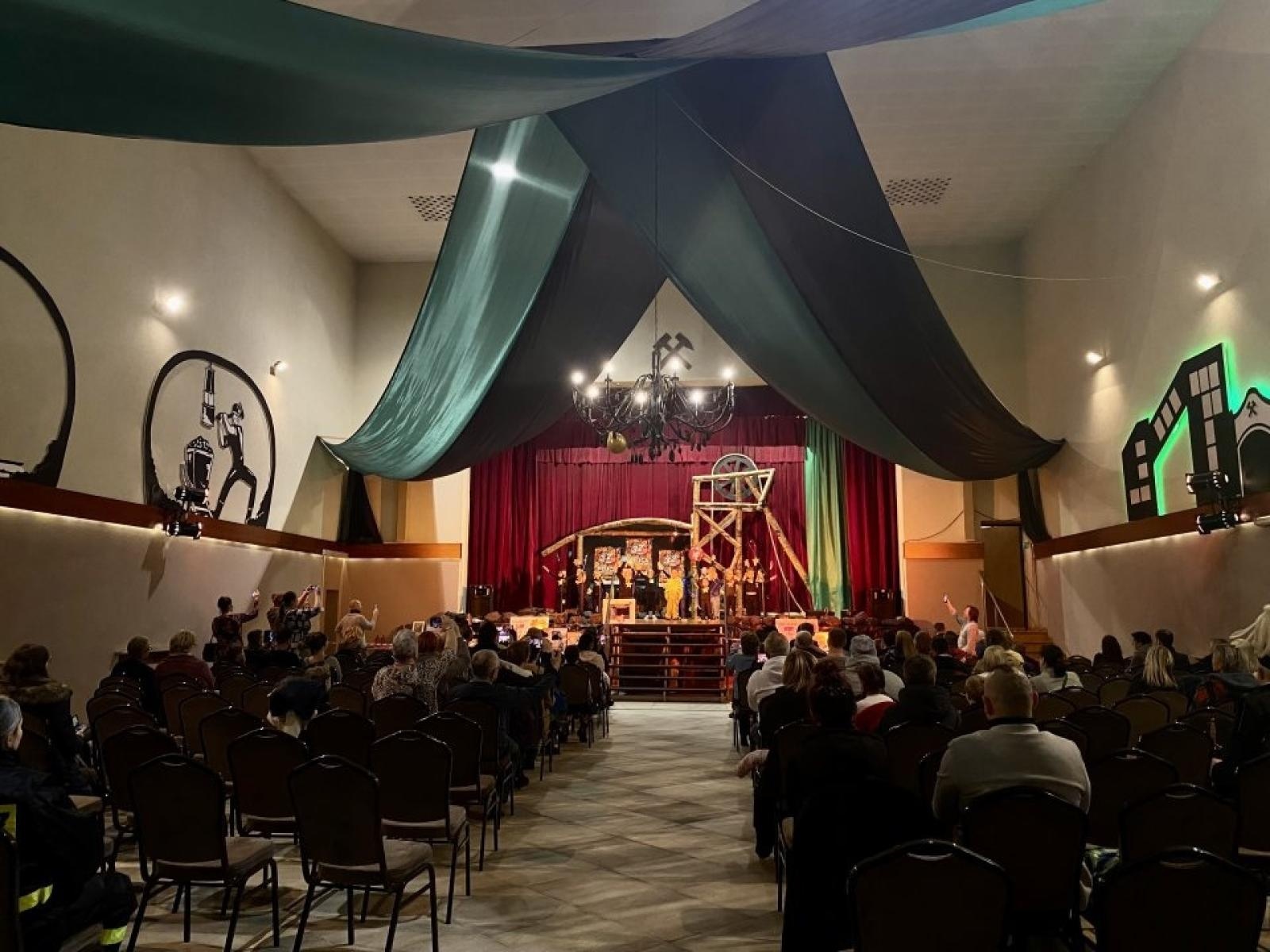 Zdjęcie w galerii na portalu naszwodzislaw.com: Rydułtowska Wielka Orkiestra Świątecznej Pomocy znowu zagrała wiadomości z regionu