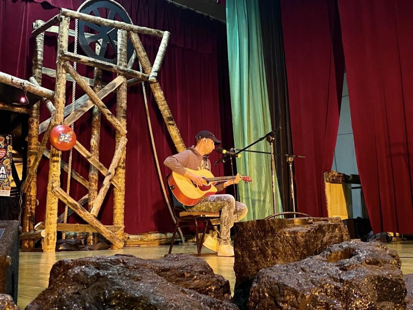 Zdjęcie w galerii na portalu naszwodzislaw.com: Rydułtowska Wielka Orkiestra Świątecznej Pomocy znowu zagrała wiadomości z regionu