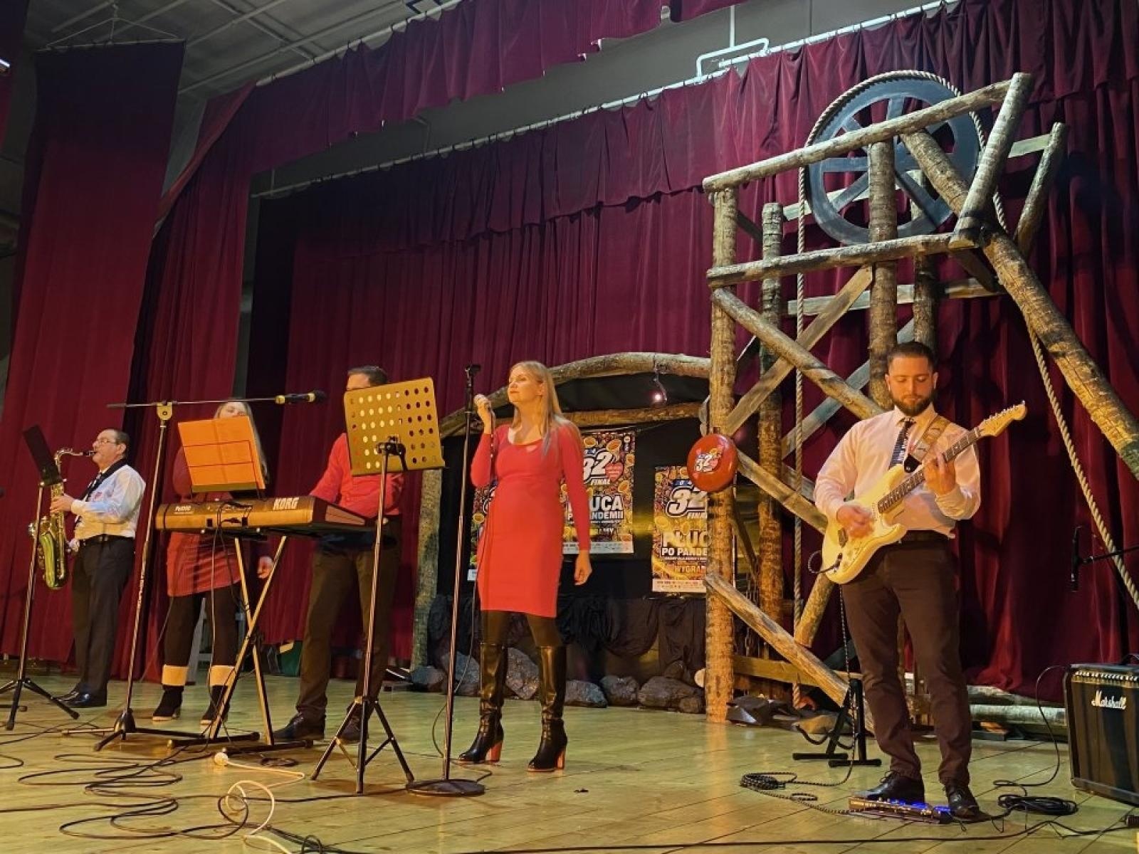 Zdjęcie w galerii na portalu naszwodzislaw.com: Rydułtowska Wielka Orkiestra Świątecznej Pomocy znowu zagrała wiadomości z regionu