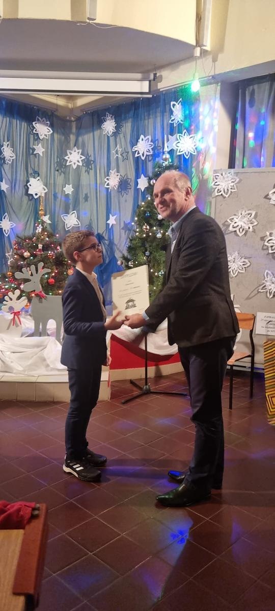 Zdjęcie w galerii na portalu naszwodzislaw.com: XIV powiatowy konkurs polskich kolęd i pastorałek za nami [WYNIKI] wiadomości z regionu