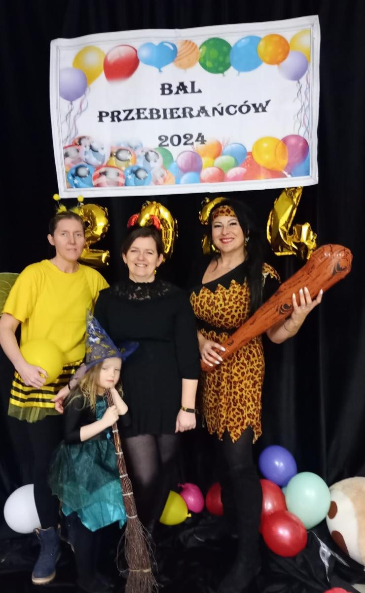 Zdjęcie w galerii na portalu naszwodzislaw.com: Dobra karnawałowa zabawa w Bukowie [FOTO] wiadomości z regionu