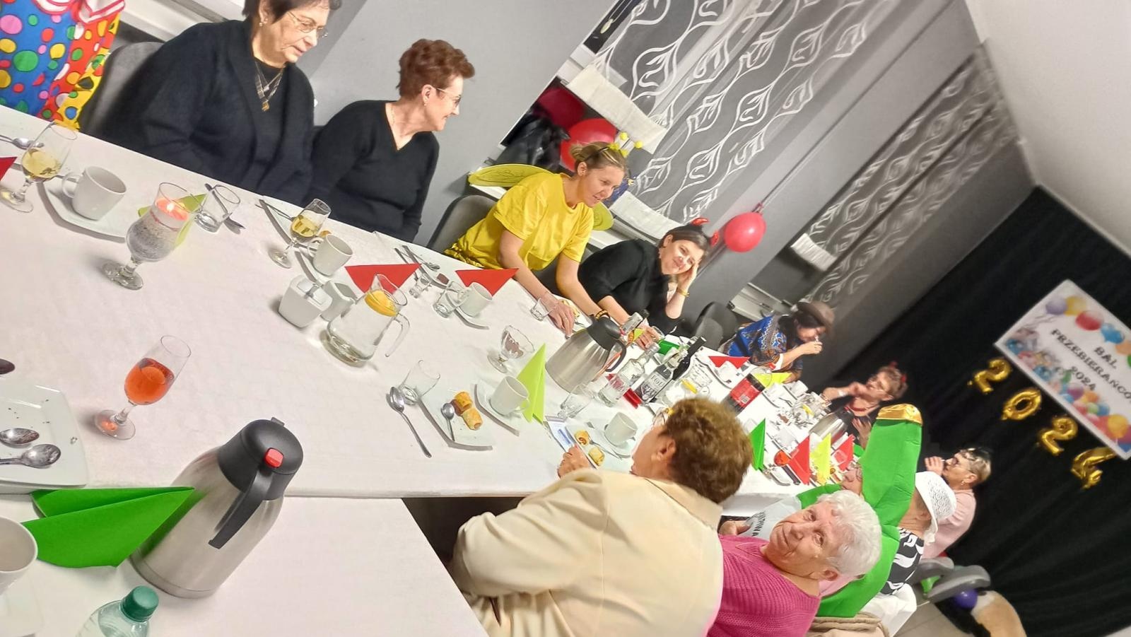 Zdjęcie w galerii na portalu naszwodzislaw.com: Dobra karnawałowa zabawa w Bukowie [FOTO] wiadomości z regionu