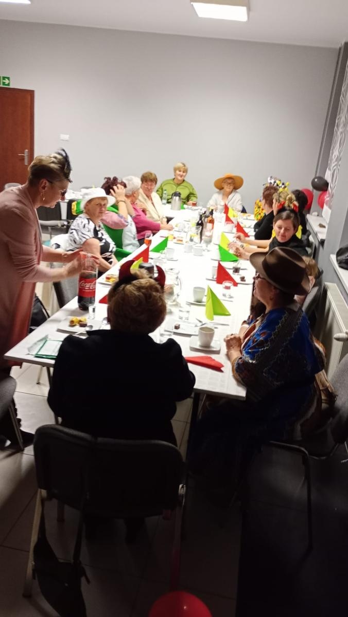 Zdjęcie w galerii na portalu naszwodzislaw.com: Dobra karnawałowa zabawa w Bukowie [FOTO] wiadomości z regionu