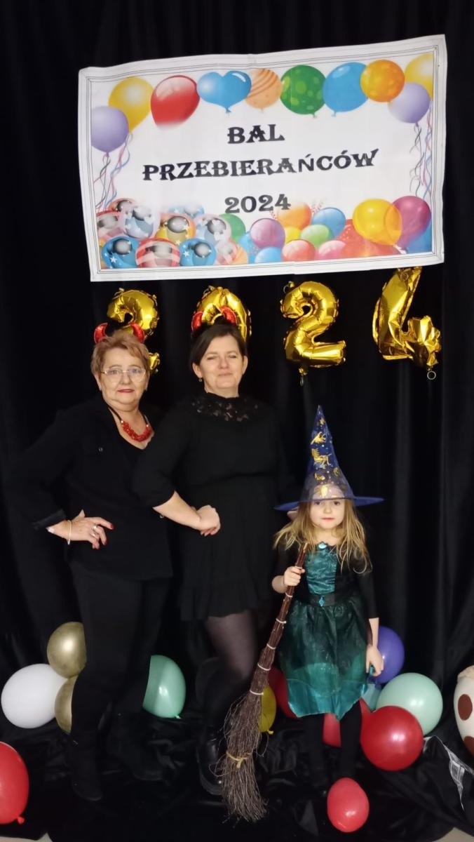 Zdjęcie w galerii na portalu naszwodzislaw.com: Dobra karnawałowa zabawa w Bukowie [FOTO] wiadomości z regionu