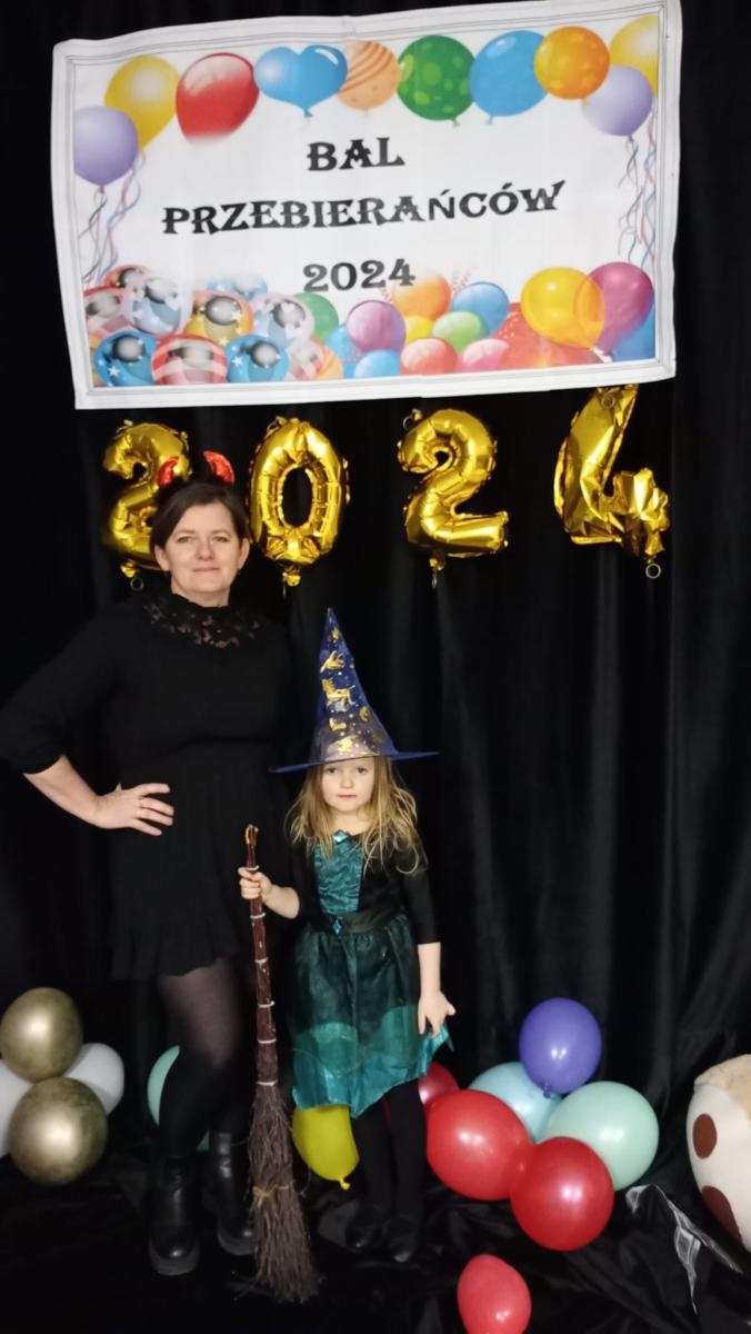 Zdjęcie w galerii na portalu naszwodzislaw.com: Dobra karnawałowa zabawa w Bukowie [FOTO] wiadomości z regionu