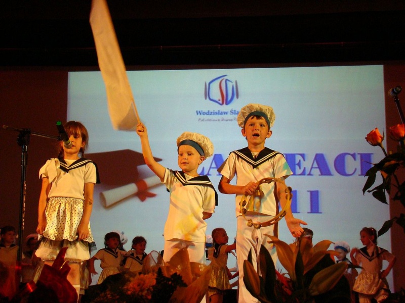 Zdjęcie w galerii na portalu naszwodzislaw.com: Nagrodzeni za szczególne osiągnięcia wiadomości z regionu