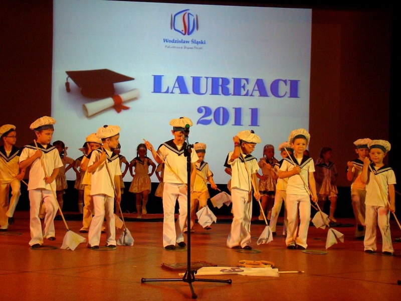 Zdjęcie w galerii na portalu naszwodzislaw.com: Nagrodzeni za szczególne osiągnięcia wiadomości z regionu