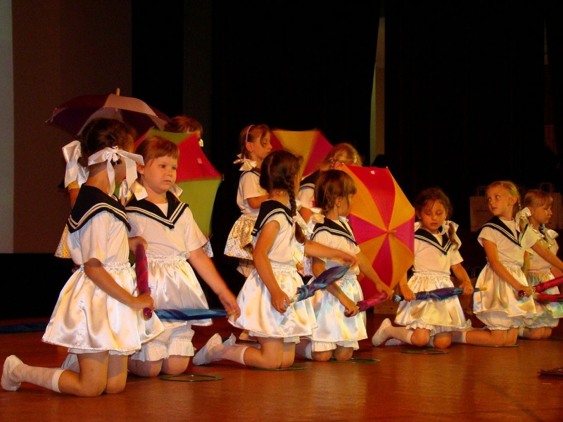 Zdjęcie w galerii na portalu naszwodzislaw.com: Nagrodzeni za szczególne osiągnięcia wiadomości z regionu