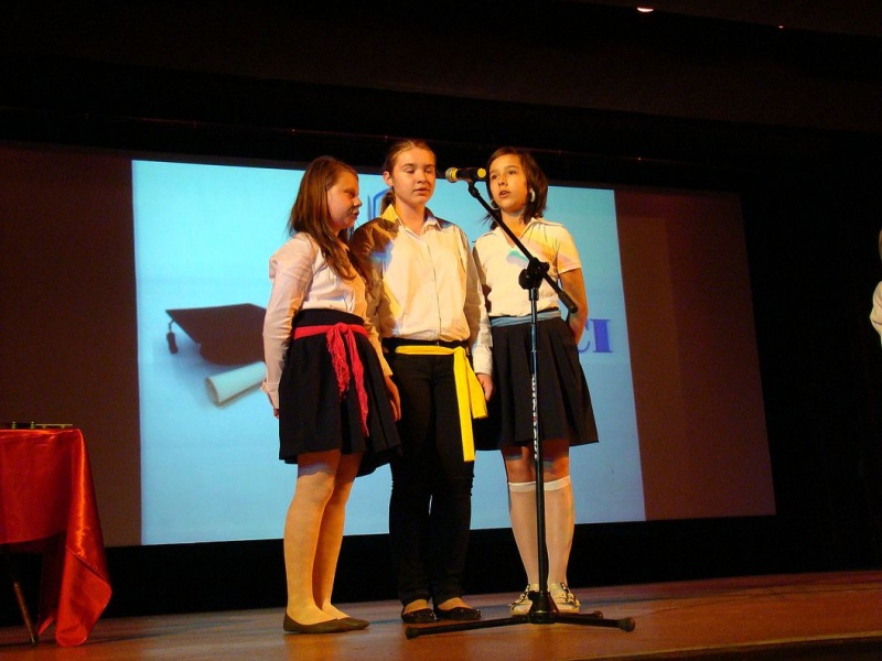 Zdjęcie w galerii na portalu naszwodzislaw.com: Nagrodzeni za szczególne osiągnięcia wiadomości z regionu