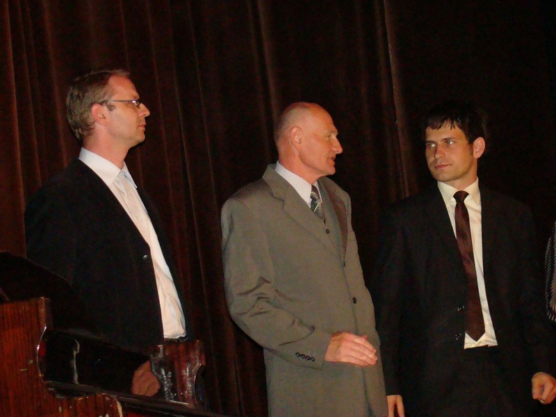 Zdjęcie w galerii na portalu naszwodzislaw.com: Nagrodzeni za szczególne osiągnięcia wiadomości z regionu