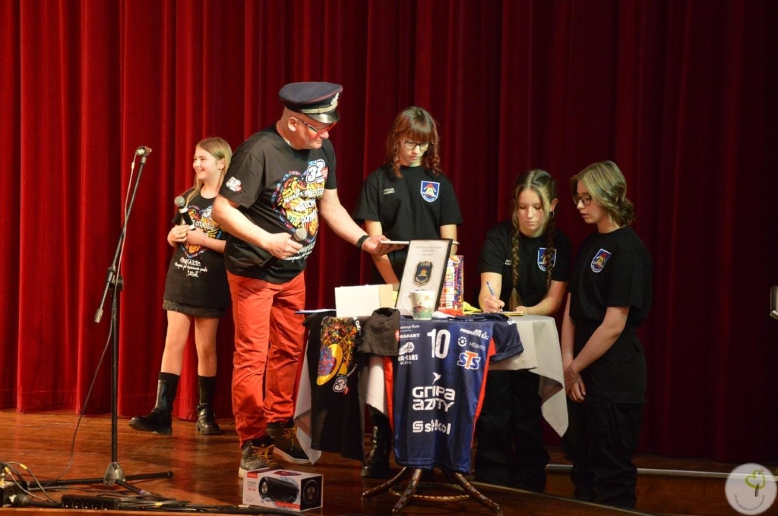 Zdjęcie w galerii na portalu naszwodzislaw.com: Rekordowy finał WOŚP w Radlinie wiadomości z regionu