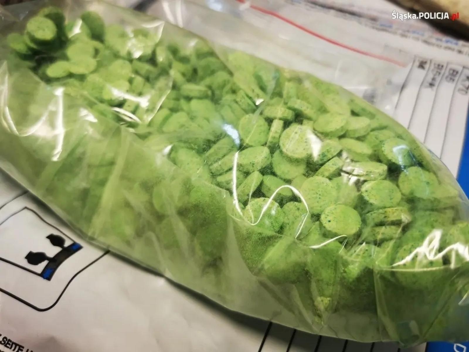 Zdjęcie w galerii na portalu naszwodzislaw.com: Policja uderzyła w gang narkotykowy pseudokibiców wiadomości z regionu