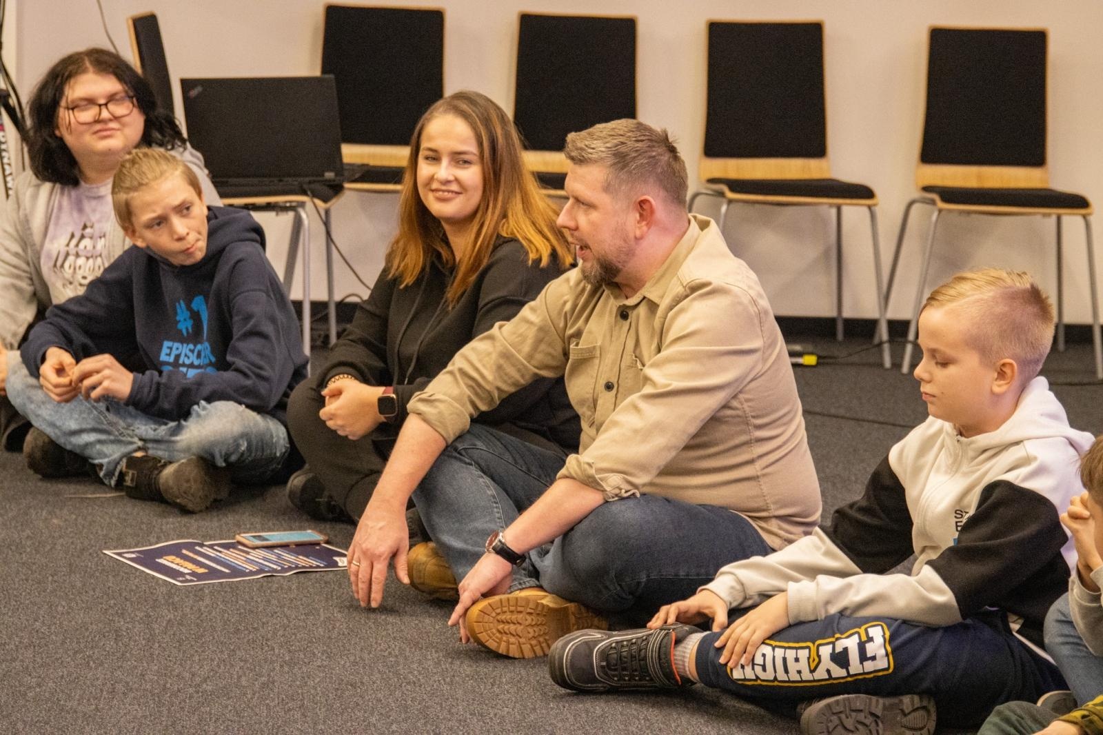 Zdjęcie w galerii na portalu naszwodzislaw.com: To była pierwsza w historii taka noc [FOTO] wiadomości z regionu