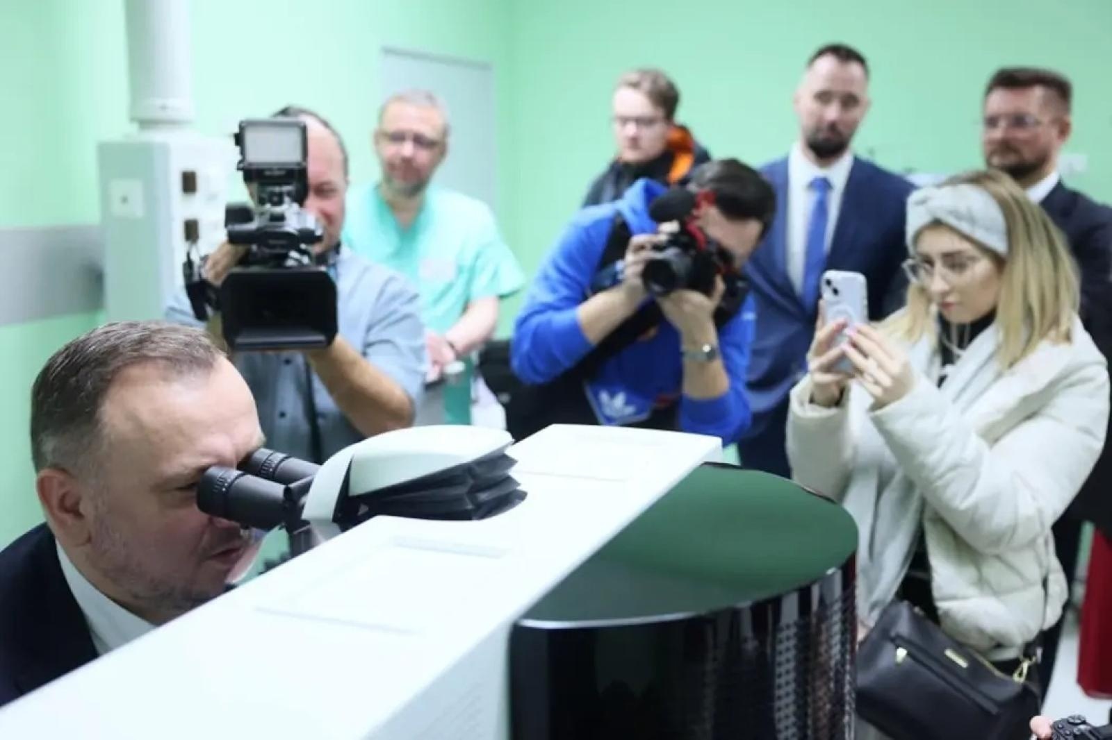 Zdjęcie w galerii na portalu naszwodzislaw.com: Województwo śląskie ma jedno z najnowocześniejszych miejsc laserowego leczenia oczu wiadomości z regionu