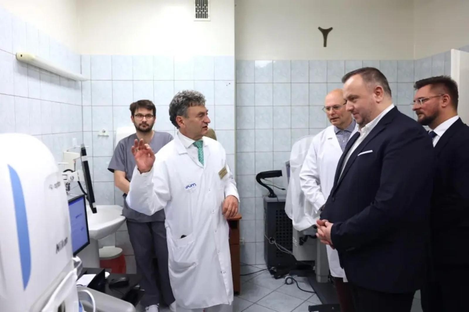 Zdjęcie w galerii na portalu naszwodzislaw.com: Województwo śląskie ma jedno z najnowocześniejszych miejsc laserowego leczenia oczu wiadomości z regionu