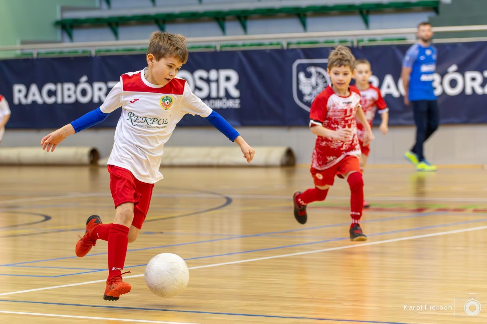 Zdjęcie w galerii na portalu naszwodzislaw.com: Młodzi zawodnicy rocznika 2015 rywalizowali w Raciborzu [FOTO] wiadomości z regionu