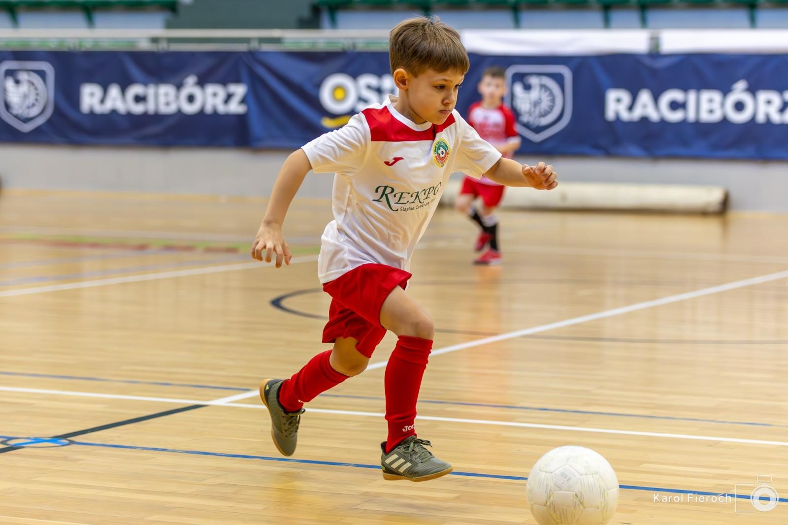 Zdjęcie w galerii na portalu naszwodzislaw.com: Młodzi zawodnicy rocznika 2015 rywalizowali w Raciborzu [FOTO] wiadomości z regionu