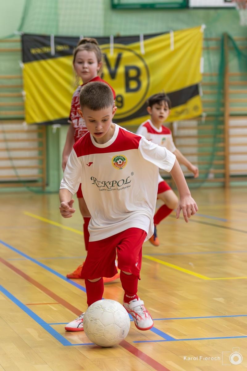 Zdjęcie w galerii na portalu naszwodzislaw.com: Młodzi zawodnicy rocznika 2015 rywalizowali w Raciborzu [FOTO] wiadomości z regionu