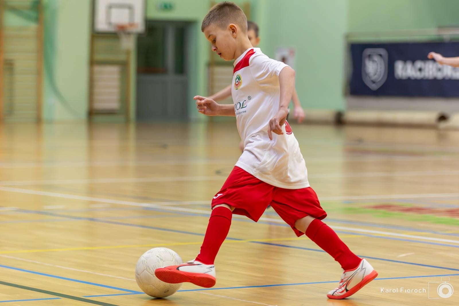 Zdjęcie w galerii na portalu naszwodzislaw.com: Młodzi zawodnicy rocznika 2015 rywalizowali w Raciborzu [FOTO] wiadomości z regionu