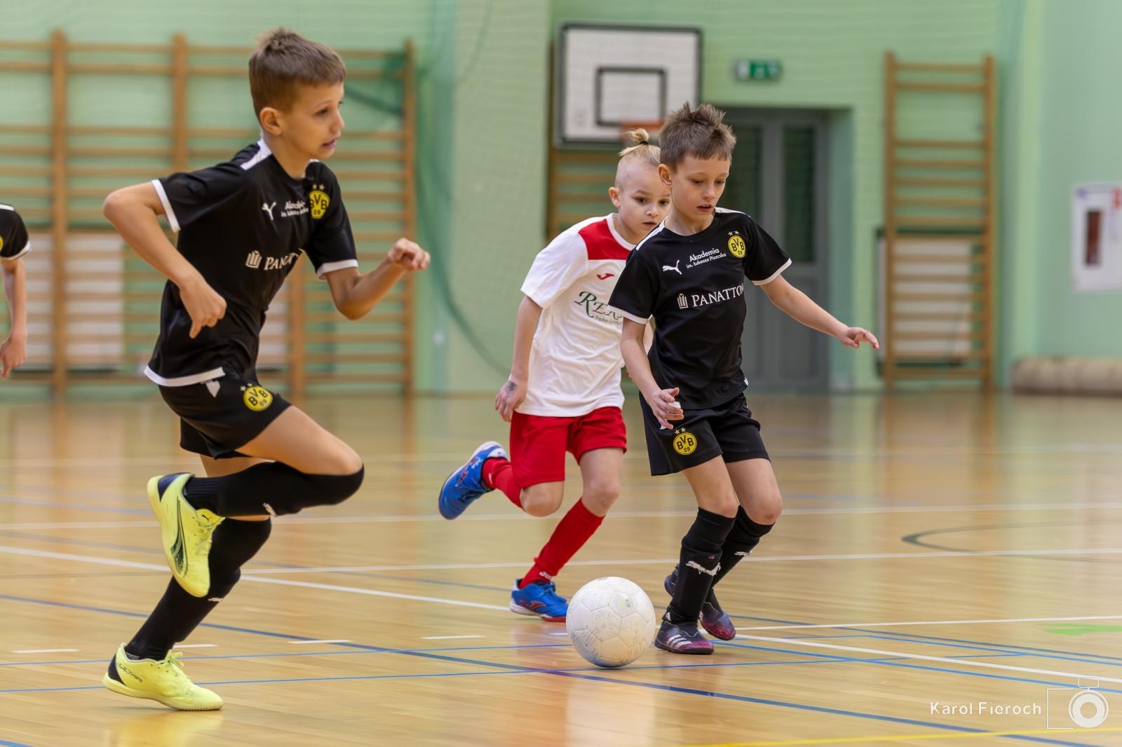 Zdjęcie w galerii na portalu naszwodzislaw.com: Młodzi zawodnicy rocznika 2015 rywalizowali w Raciborzu [FOTO] wiadomości z regionu