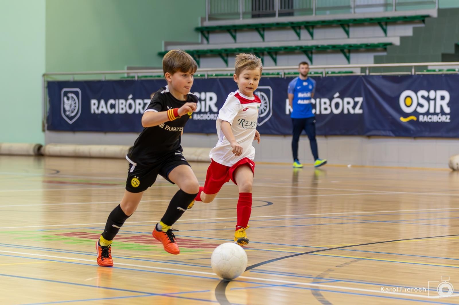 Zdjęcie w galerii na portalu naszwodzislaw.com: Młodzi zawodnicy rocznika 2015 rywalizowali w Raciborzu [FOTO] wiadomości z regionu