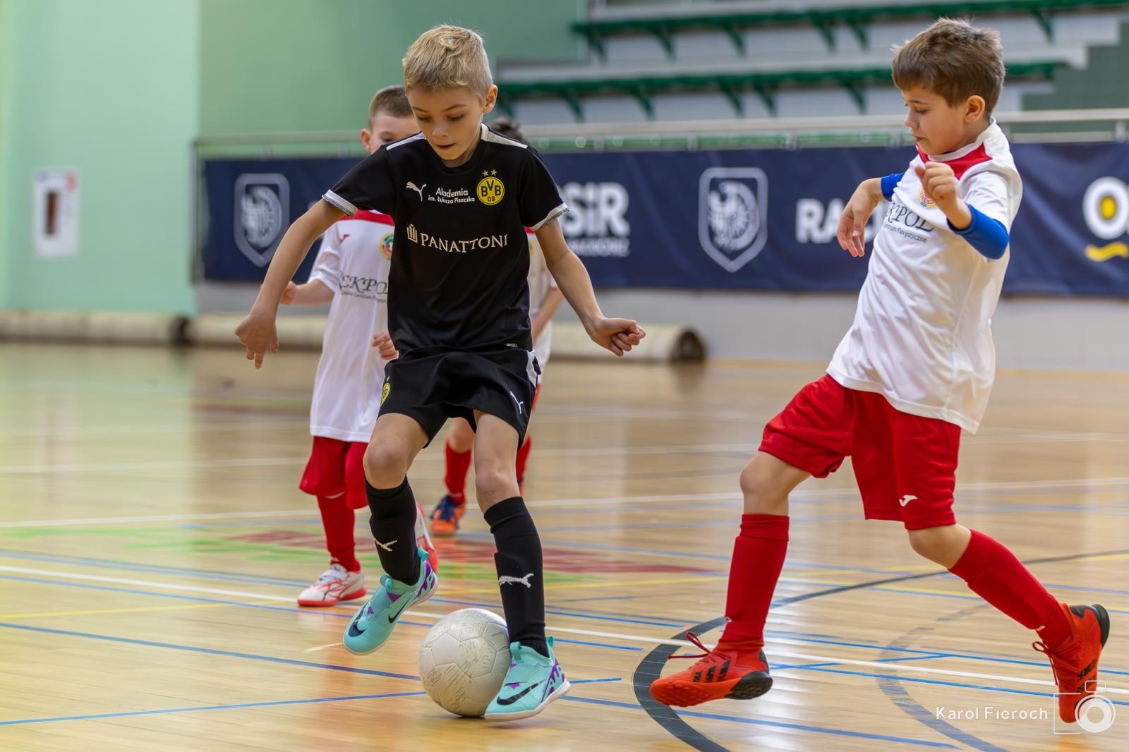 Zdjęcie w galerii na portalu naszwodzislaw.com: Młodzi zawodnicy rocznika 2015 rywalizowali w Raciborzu [FOTO] wiadomości z regionu