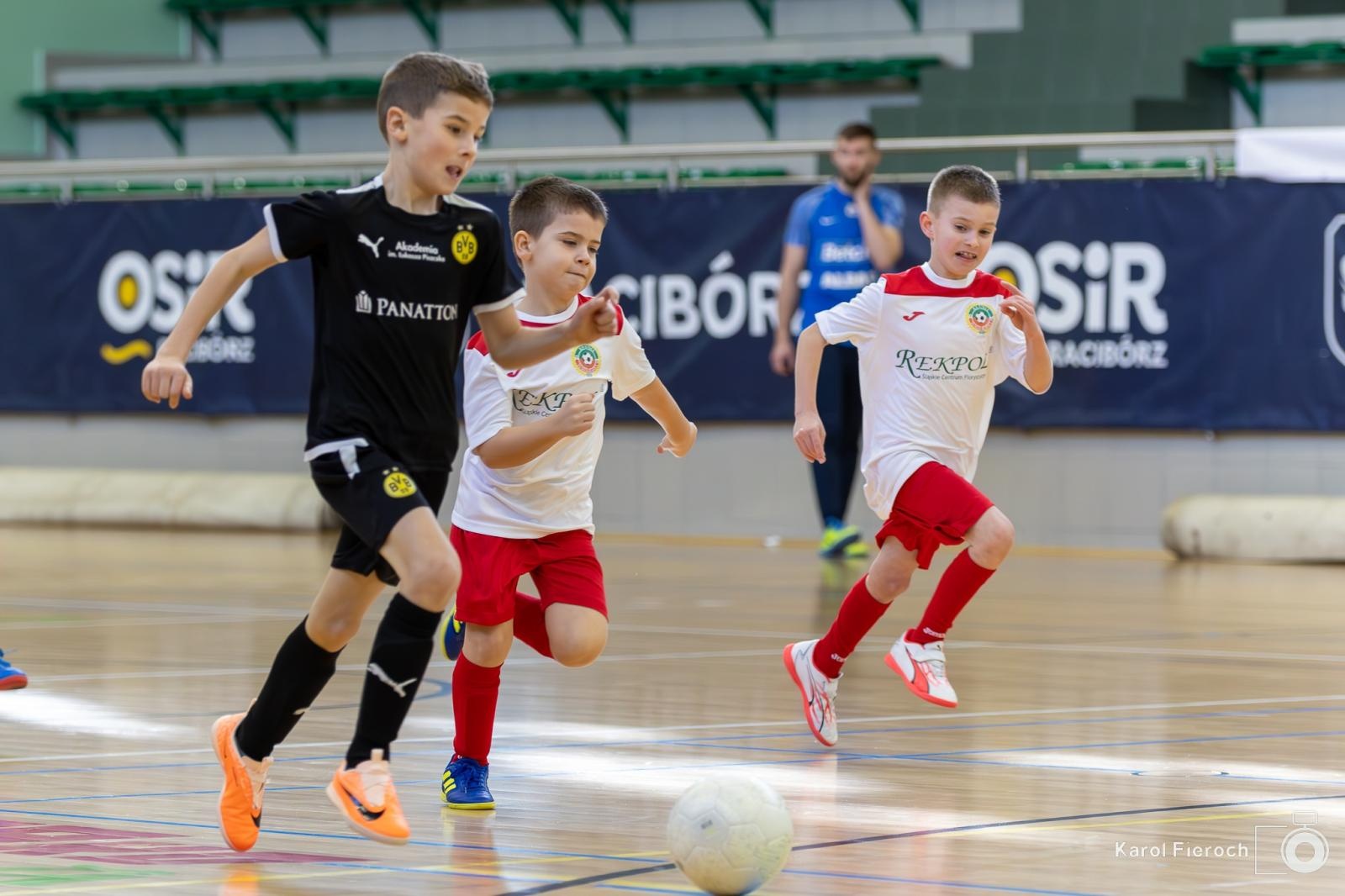 Zdjęcie w galerii na portalu naszwodzislaw.com: Młodzi zawodnicy rocznika 2015 rywalizowali w Raciborzu [FOTO] wiadomości z regionu