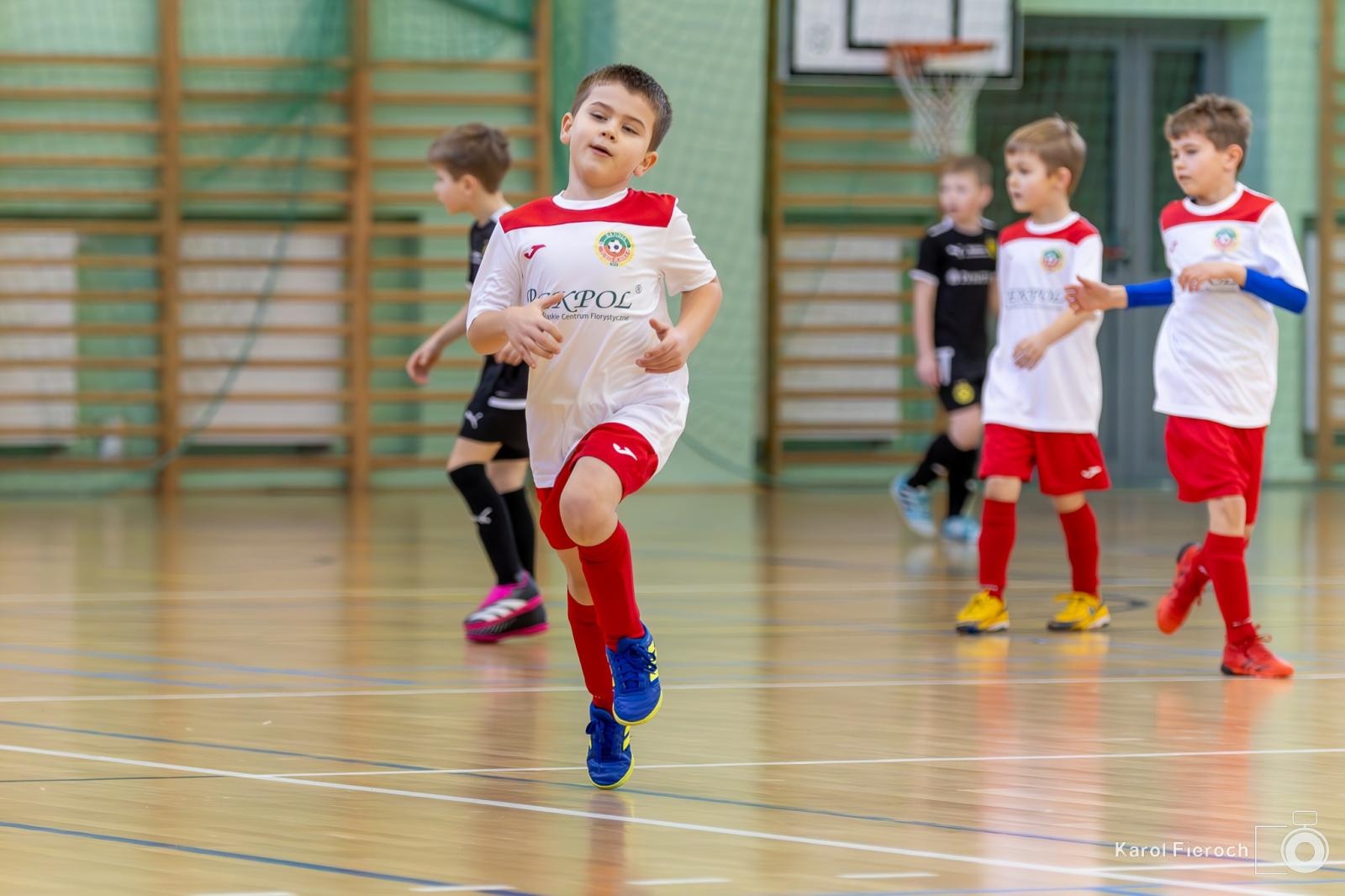 Zdjęcie w galerii na portalu naszwodzislaw.com: Młodzi zawodnicy rocznika 2015 rywalizowali w Raciborzu [FOTO] wiadomości z regionu