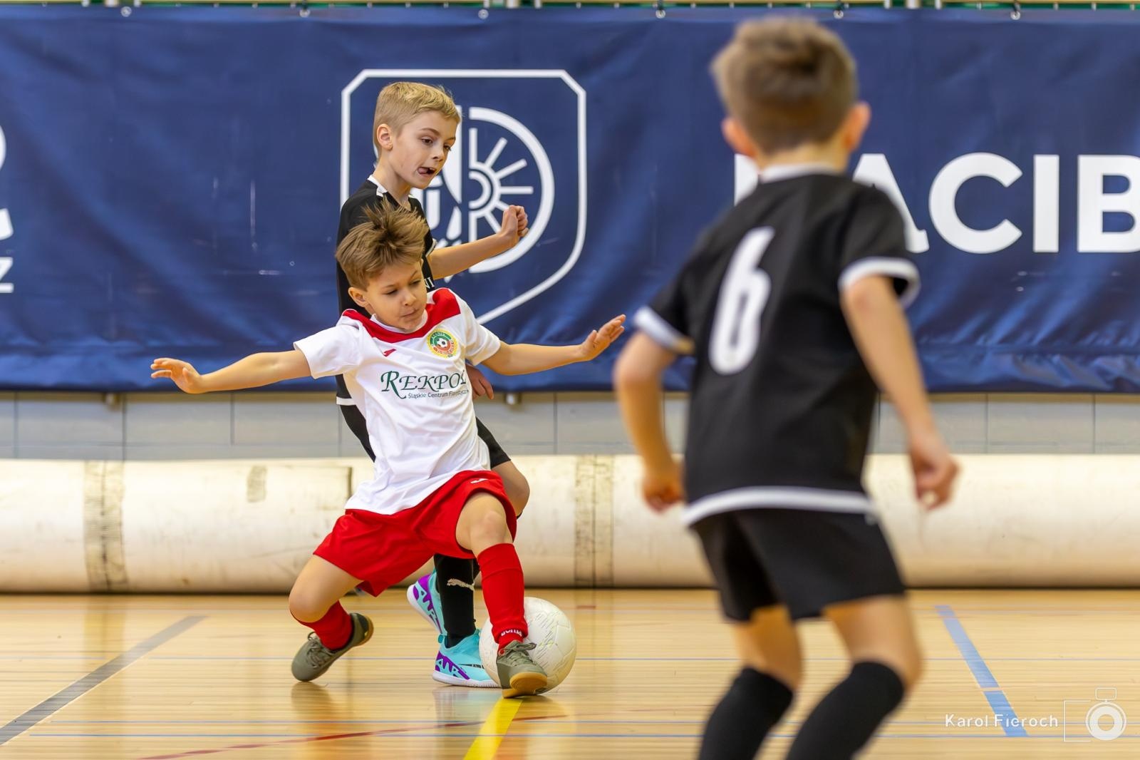 Zdjęcie w galerii na portalu naszwodzislaw.com: Młodzi zawodnicy rocznika 2015 rywalizowali w Raciborzu [FOTO] wiadomości z regionu