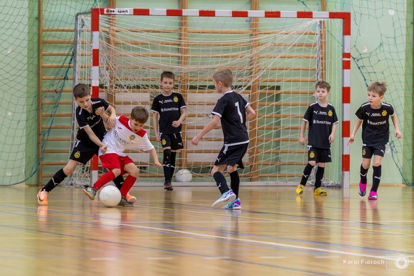 Zdjęcie w galerii na portalu naszwodzislaw.com: Młodzi zawodnicy rocznika 2015 rywalizowali w Raciborzu [FOTO] wiadomości z regionu