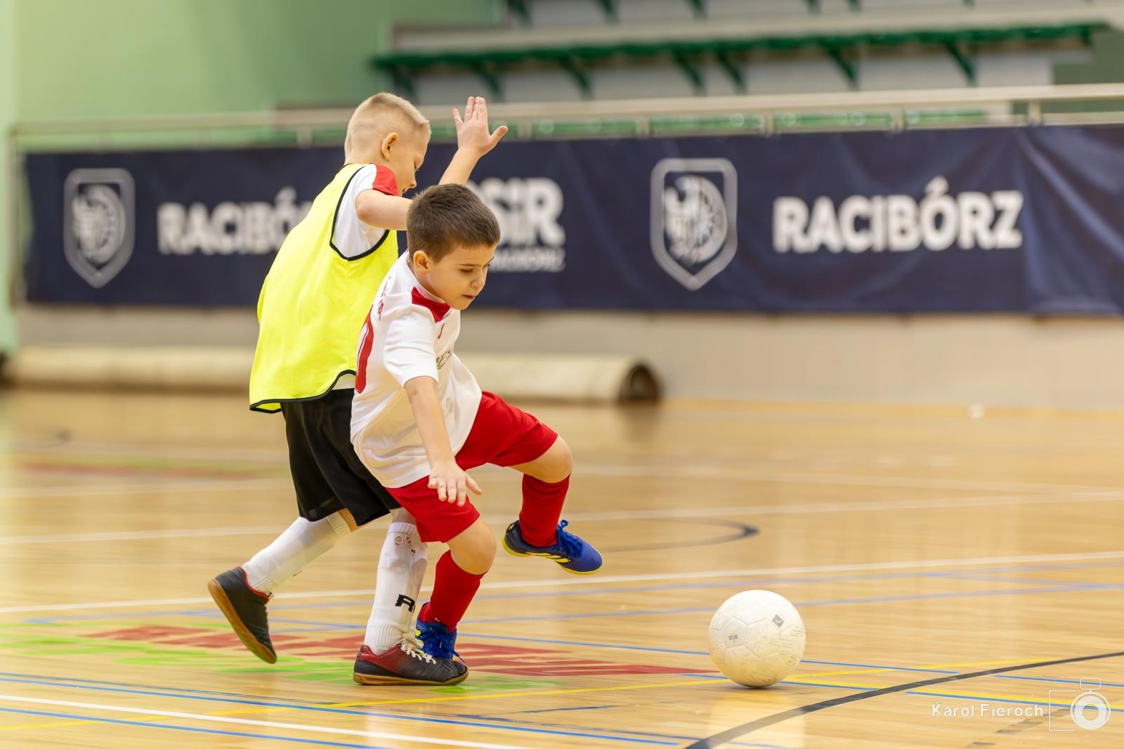 Zdjęcie w galerii na portalu naszwodzislaw.com: Młodzi zawodnicy rocznika 2015 rywalizowali w Raciborzu [FOTO] wiadomości z regionu