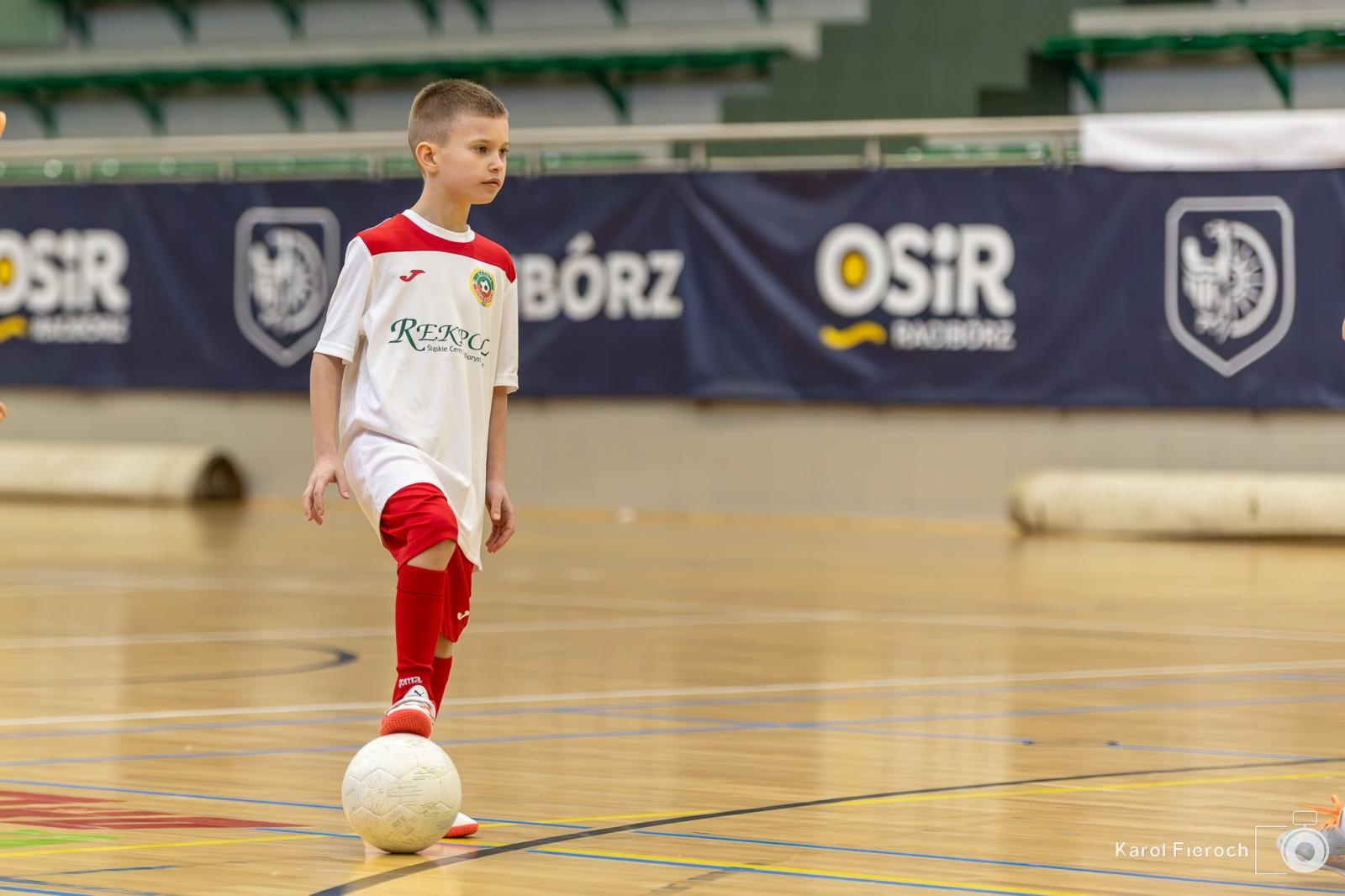 Zdjęcie w galerii na portalu naszwodzislaw.com: Młodzi zawodnicy rocznika 2015 rywalizowali w Raciborzu [FOTO] wiadomości z regionu