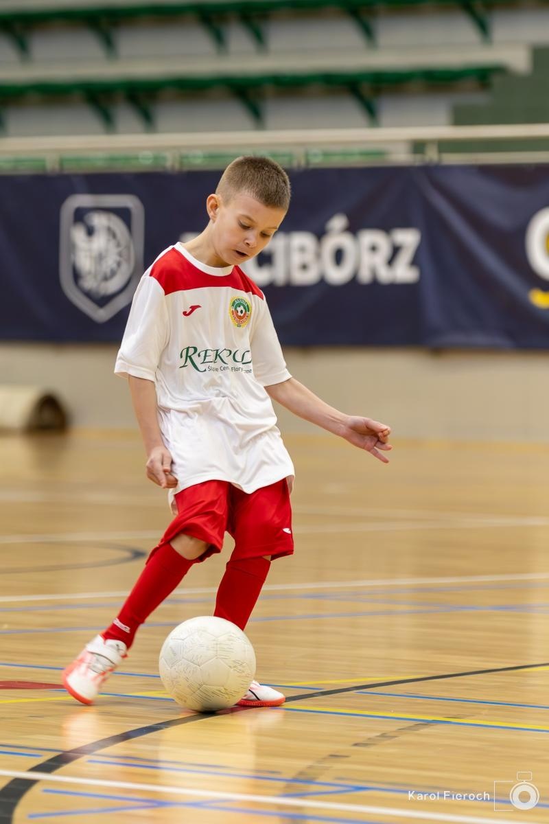 Zdjęcie w galerii na portalu naszwodzislaw.com: Młodzi zawodnicy rocznika 2015 rywalizowali w Raciborzu [FOTO] wiadomości z regionu
