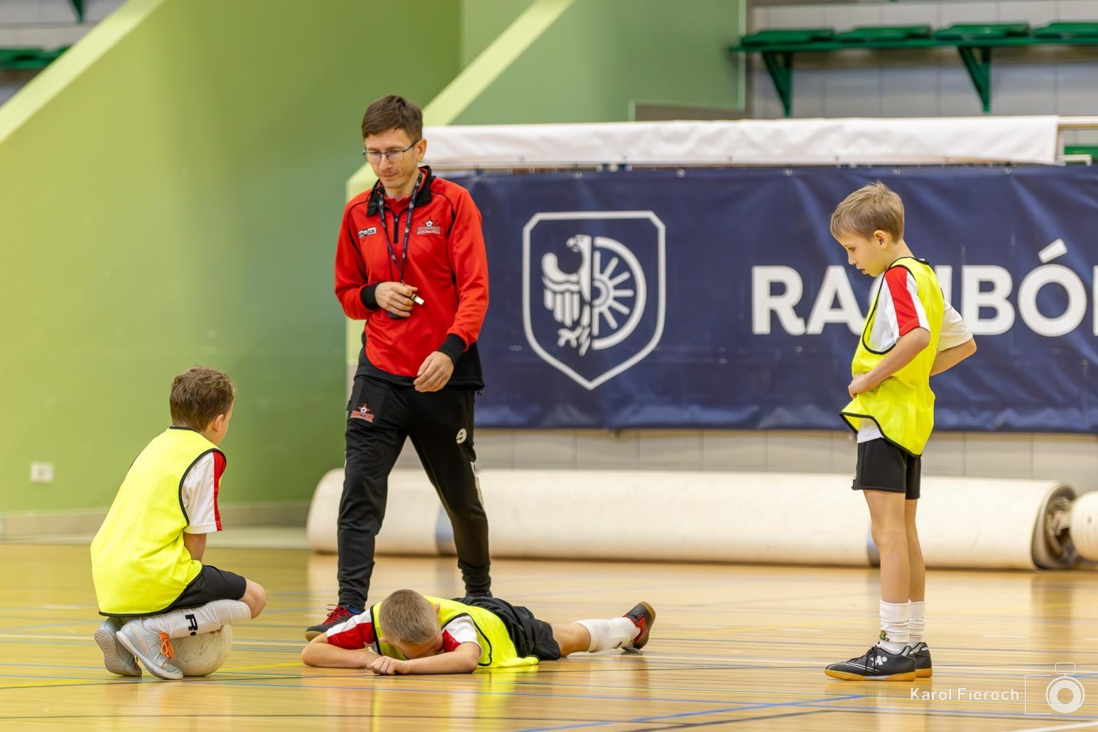 Zdjęcie w galerii na portalu naszwodzislaw.com: Młodzi zawodnicy rocznika 2015 rywalizowali w Raciborzu [FOTO] wiadomości z regionu