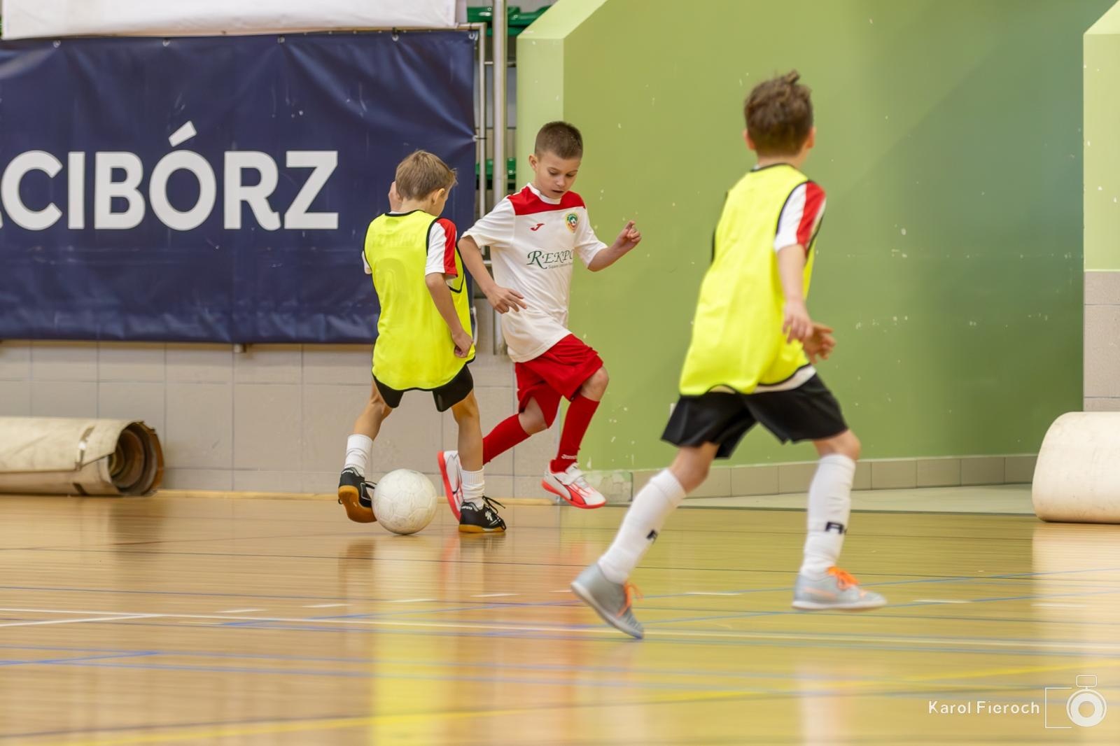 Zdjęcie w galerii na portalu naszwodzislaw.com: Młodzi zawodnicy rocznika 2015 rywalizowali w Raciborzu [FOTO] wiadomości z regionu