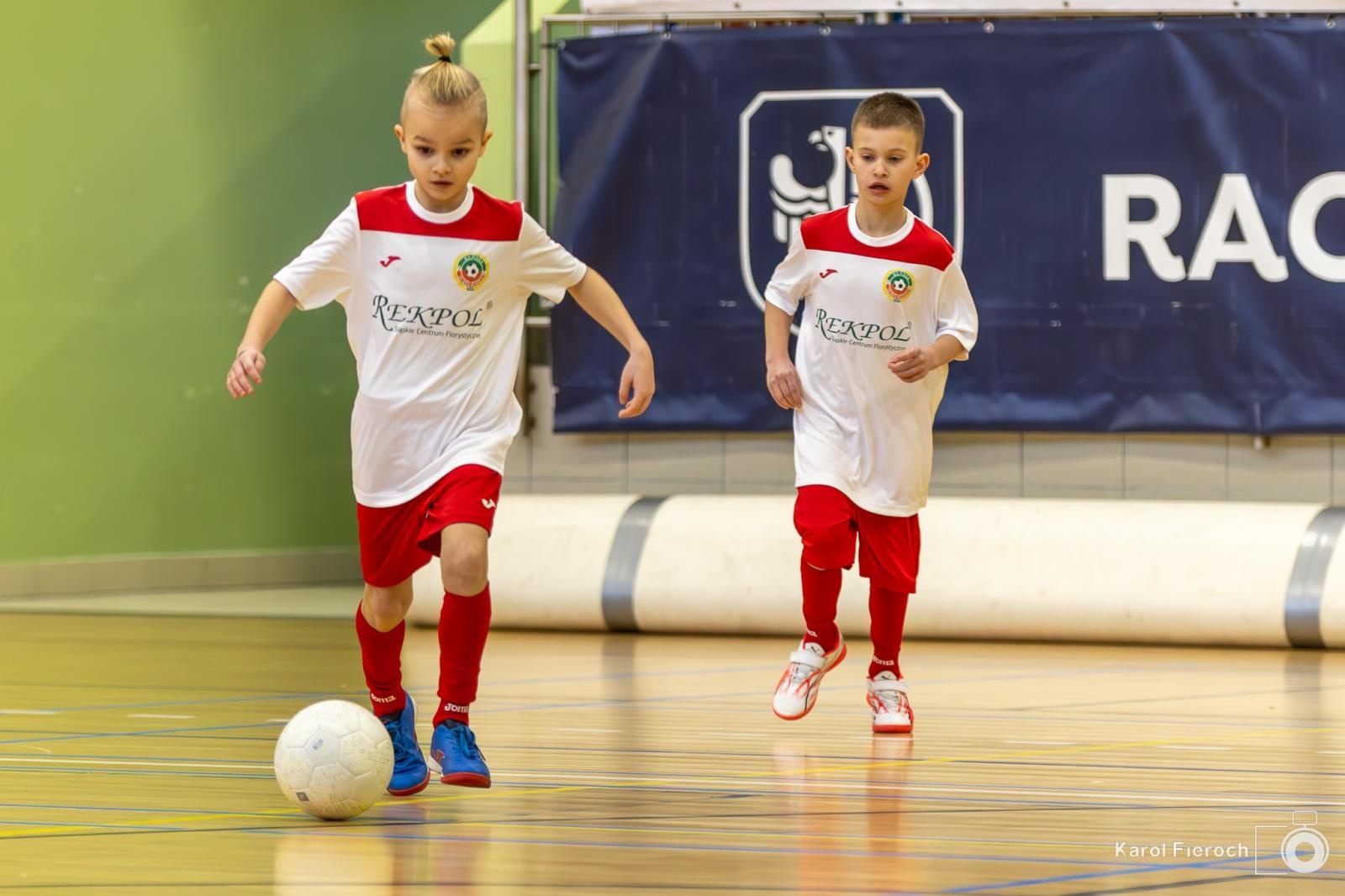 Zdjęcie w galerii na portalu naszwodzislaw.com: Młodzi zawodnicy rocznika 2015 rywalizowali w Raciborzu [FOTO] wiadomości z regionu