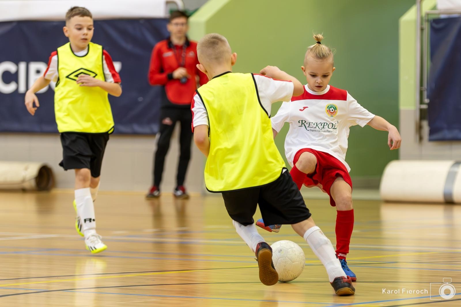 Zdjęcie w galerii na portalu naszwodzislaw.com: Młodzi zawodnicy rocznika 2015 rywalizowali w Raciborzu [FOTO] wiadomości z regionu