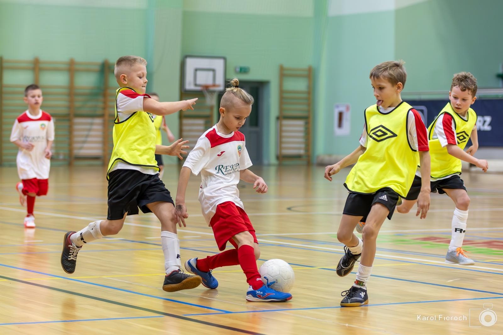Zdjęcie w galerii na portalu naszwodzislaw.com: Młodzi zawodnicy rocznika 2015 rywalizowali w Raciborzu [FOTO] wiadomości z regionu
