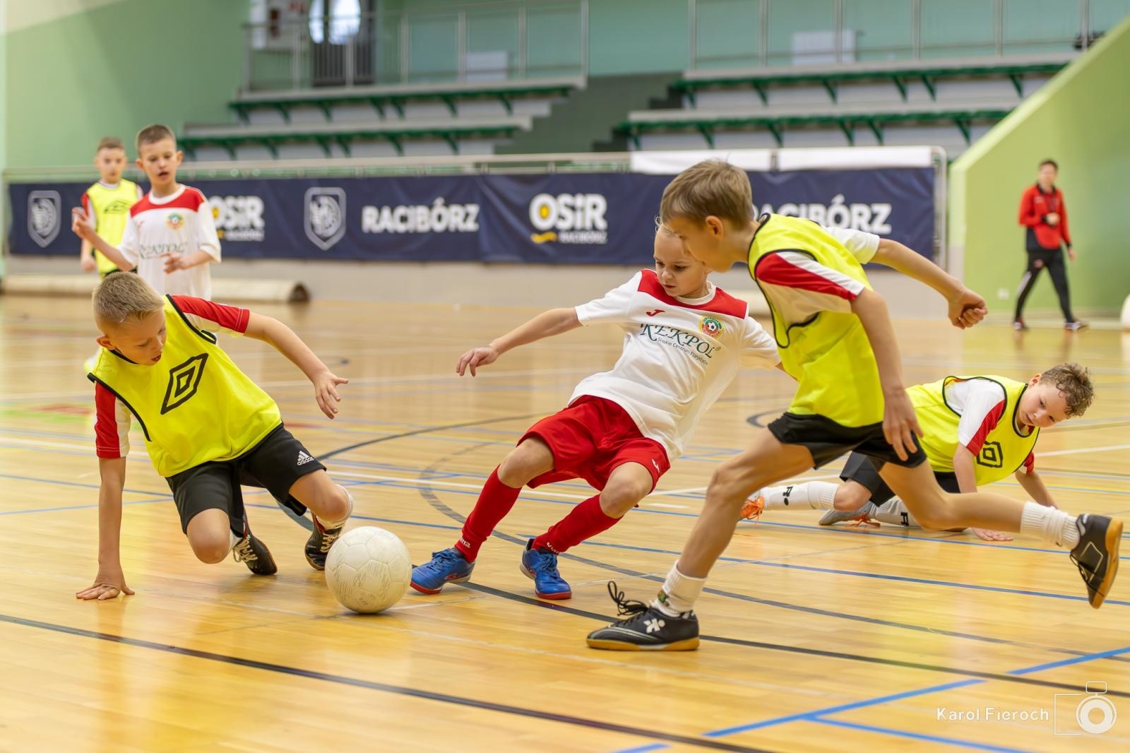 Zdjęcie w galerii na portalu naszwodzislaw.com: Młodzi zawodnicy rocznika 2015 rywalizowali w Raciborzu [FOTO] wiadomości z regionu