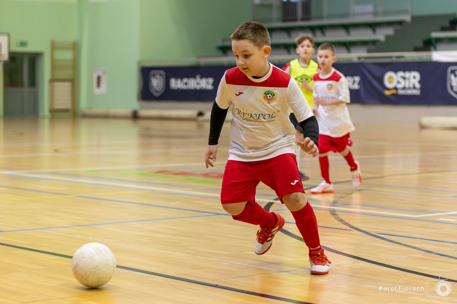 Zdjęcie w galerii na portalu naszwodzislaw.com: Młodzi zawodnicy rocznika 2015 rywalizowali w Raciborzu [FOTO] wiadomości z regionu