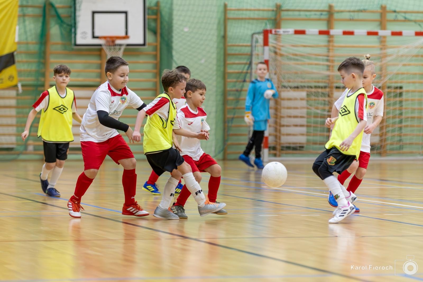Zdjęcie w galerii na portalu naszwodzislaw.com: Młodzi zawodnicy rocznika 2015 rywalizowali w Raciborzu [FOTO] wiadomości z regionu