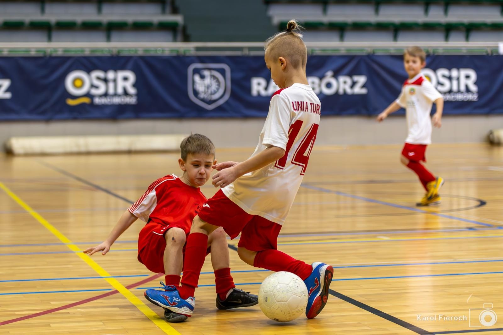 Zdjęcie w galerii na portalu naszwodzislaw.com: Młodzi zawodnicy rocznika 2015 rywalizowali w Raciborzu [FOTO] wiadomości z regionu