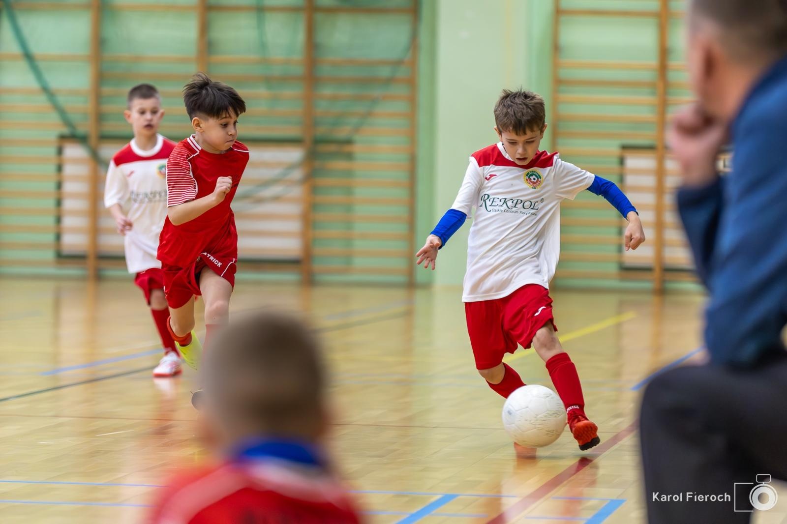 Zdjęcie w galerii na portalu naszwodzislaw.com: Młodzi zawodnicy rocznika 2015 rywalizowali w Raciborzu [FOTO] wiadomości z regionu