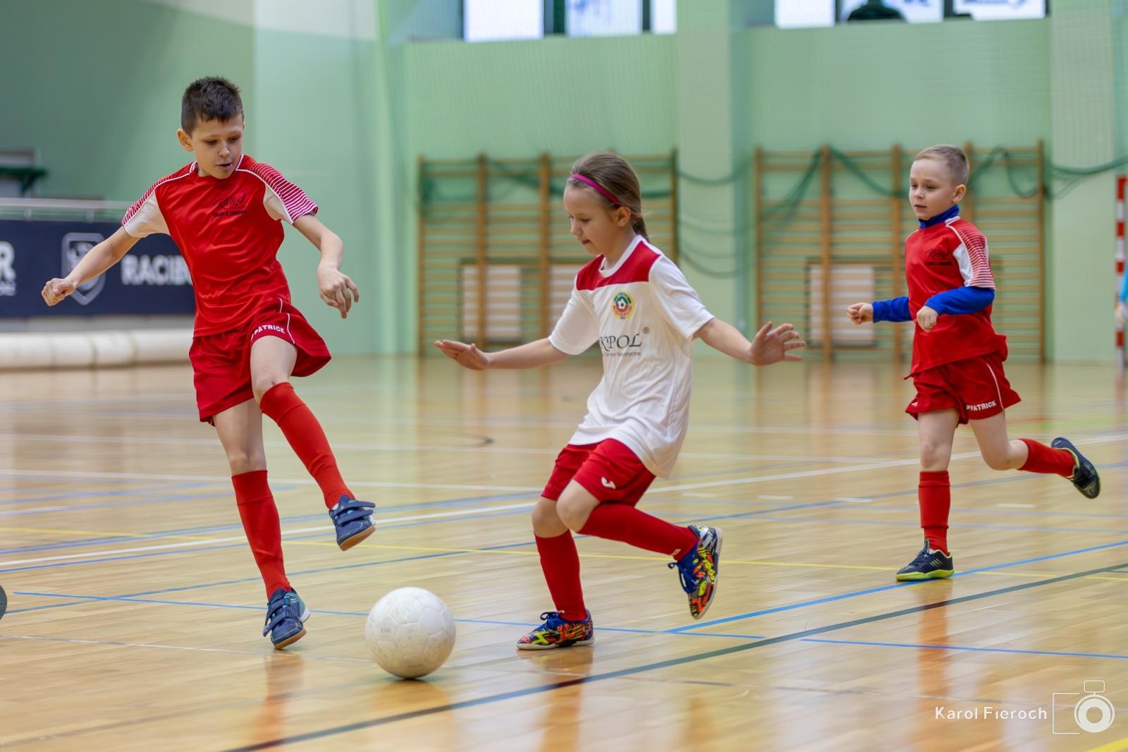 Zdjęcie w galerii na portalu naszwodzislaw.com: Młodzi zawodnicy rocznika 2015 rywalizowali w Raciborzu [FOTO] wiadomości z regionu