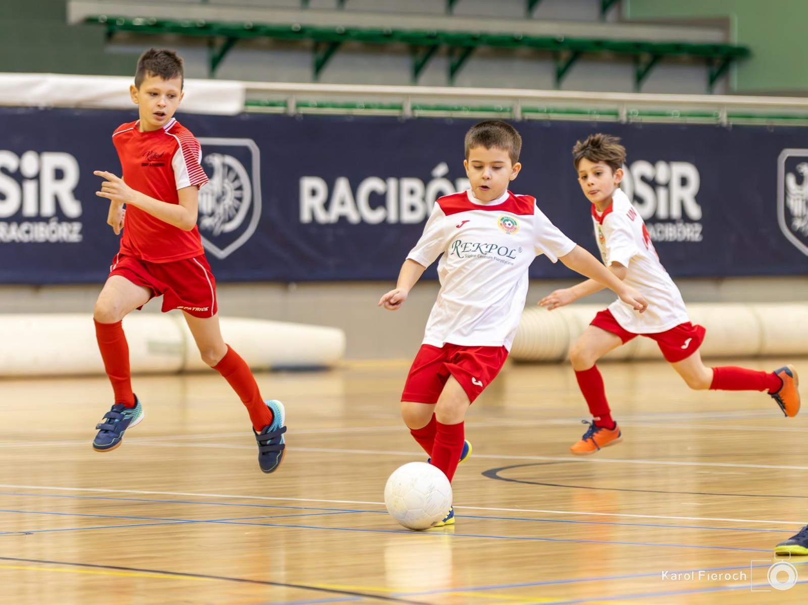 Zdjęcie w galerii na portalu naszwodzislaw.com: Młodzi zawodnicy rocznika 2015 rywalizowali w Raciborzu [FOTO] wiadomości z regionu