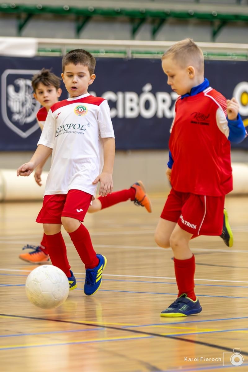 Zdjęcie w galerii na portalu naszwodzislaw.com: Młodzi zawodnicy rocznika 2015 rywalizowali w Raciborzu [FOTO] wiadomości z regionu