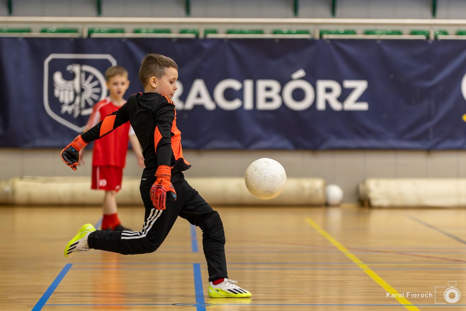 Zdjęcie w galerii na portalu naszwodzislaw.com: Młodzi zawodnicy rocznika 2015 rywalizowali w Raciborzu [FOTO] wiadomości z regionu